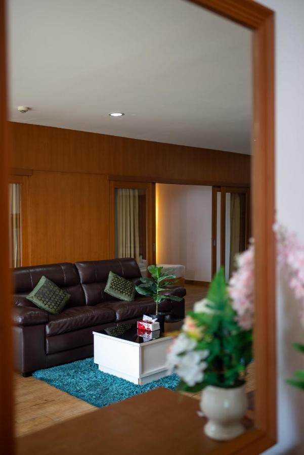 Walking Street Side View Talay 6 Apartemen *
