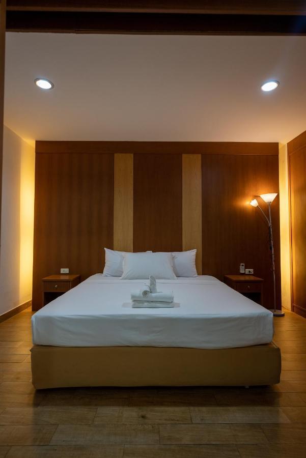 Apartemen Walking Street Side View Talay 6